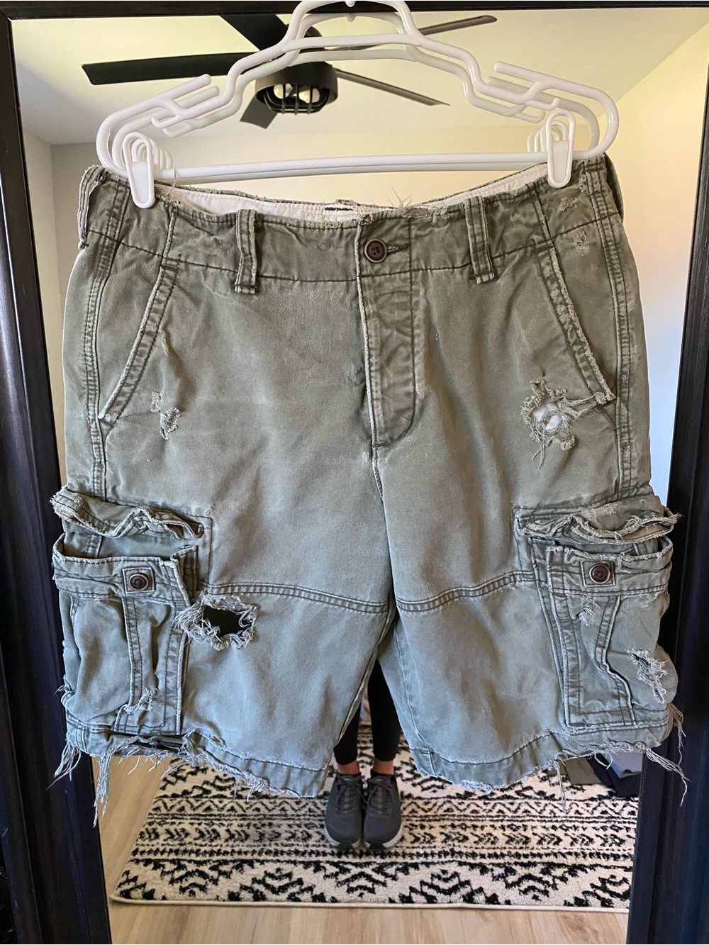 Y2K/Vintage Abercrombie men’s cargo shorts